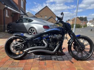 Harley Davidson Breakout Custom Bui photo 1
