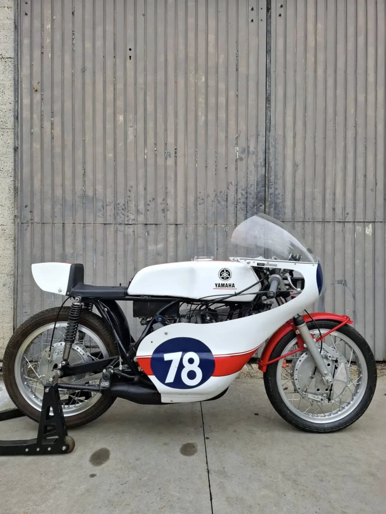 Yamaha tz350a racer
