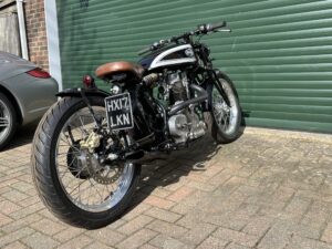 Hollis Type A photo 2