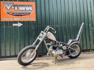 “The Bar Hopper” -Triumph T120 Ch photo 3
