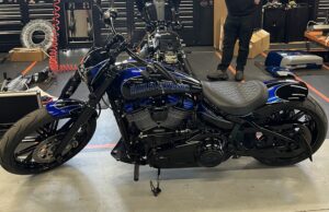 Harley Davidson Breakout Custom Bui photo 2