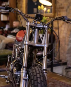 Triumph Metisse T140 Street Tracker photo 2