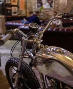 Triumph Metisse T140 Street Tracker photo 3