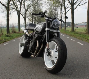 Suzuki GS1000 frame+GSXR750 engine photo 2
