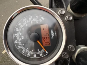 Custom triumph boneville t100 photo 2